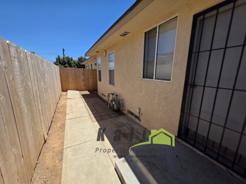 2141-Flintridge-Dr-92139-14