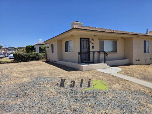 2141-Flintridge-Dr-92139-2