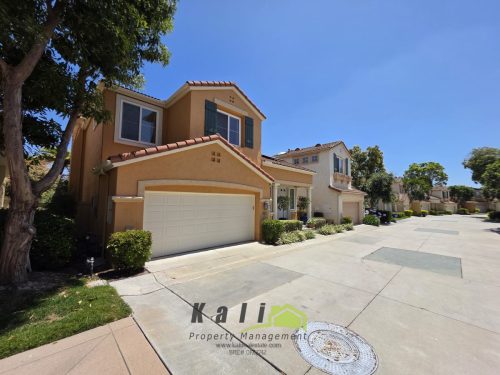 5385-Renaissance-Ave-92122-2