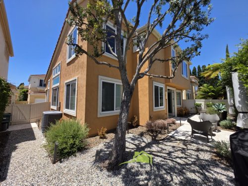 5385-Renaissance-Ave-92122-25