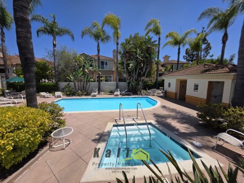 5385-Renaissance-Ave-92122-27