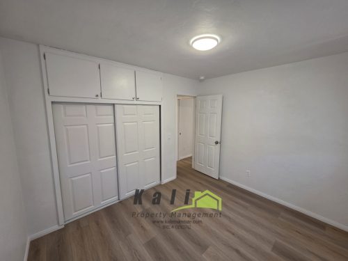 910-Saturn-Blvd-92154-10