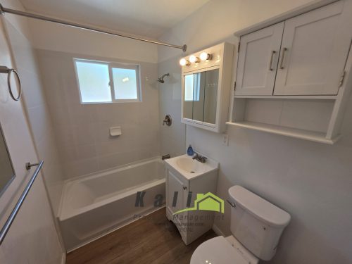 910-Saturn-Blvd-92154-12